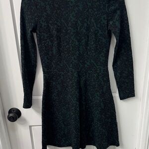 Elegant Green Patterned Dress